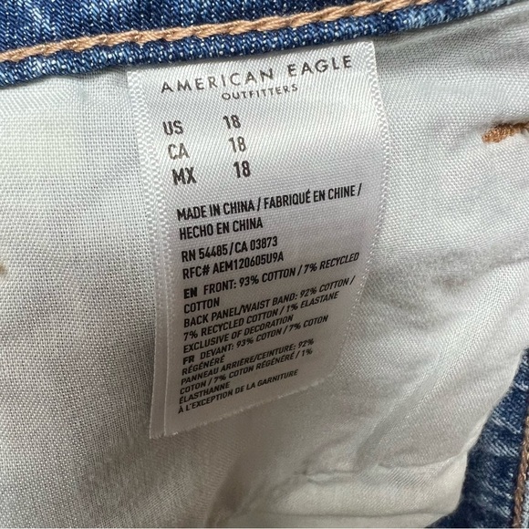 American Eagle Distressed Mom High Rise Shorts Womens Plus 18‎ 34W Blue NWT New - Picture 12 of 15